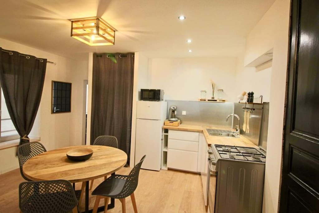 Appartement Centre บริยูด ภายนอก รูปภาพ